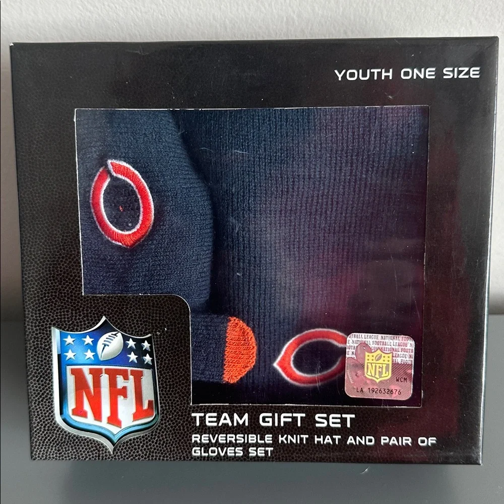 NFL Chicago Bears Navy and Orange Reversible Beanie Hat & Gloves Set New in Box
